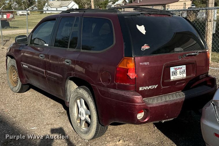 image for item DX3648 2004 GMC  Envoy SUV