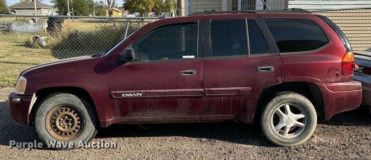 image for item DX3648 2004 GMC  Envoy SUV