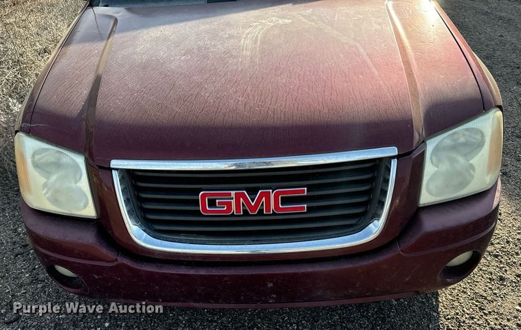 image for item DX3648 2004 GMC  Envoy SUV