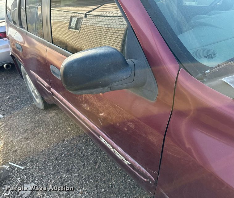 image for item DX3648 2004 GMC  Envoy SUV