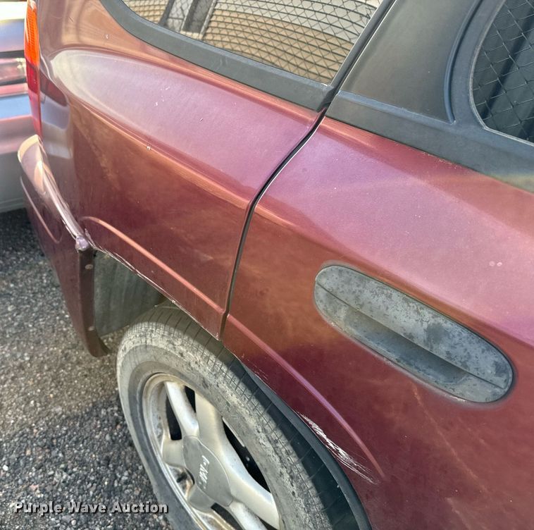 image for item DX3648 2004 GMC  Envoy SUV