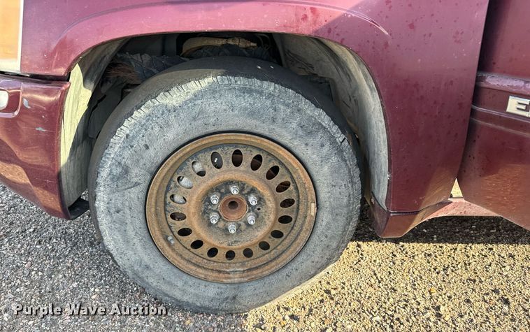 image for item DX3648 2004 GMC  Envoy SUV