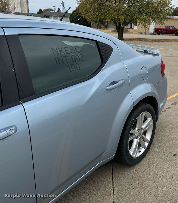 image for item DX3724 2013 Dodge Avenger 