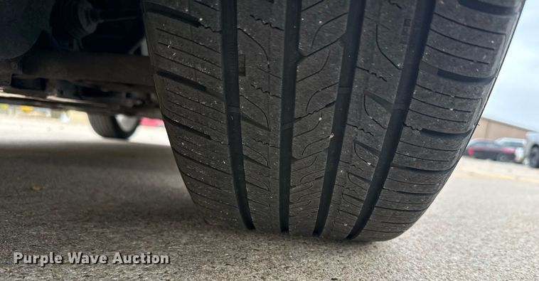 image for item DX3724 2013 Dodge Avenger 