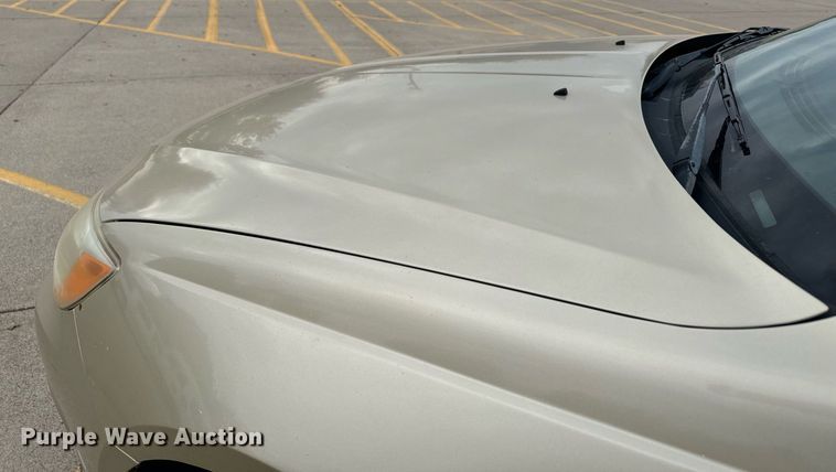 image for item DX3725 2011 Chrysler 200 