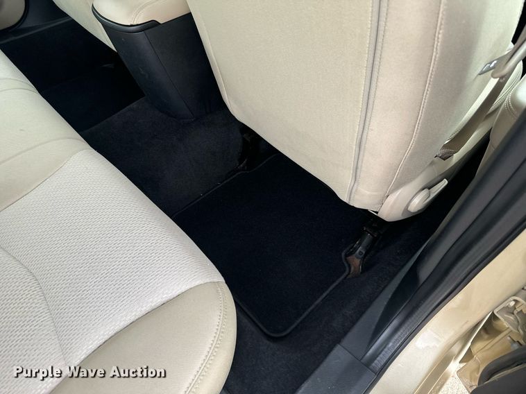 image for item DX3725 2011 Chrysler 200 