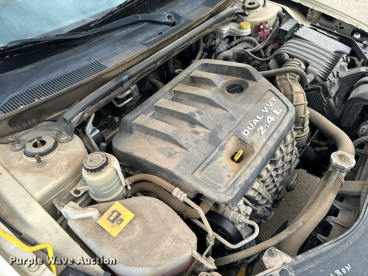 image for item DX3725 2011 Chrysler 200 