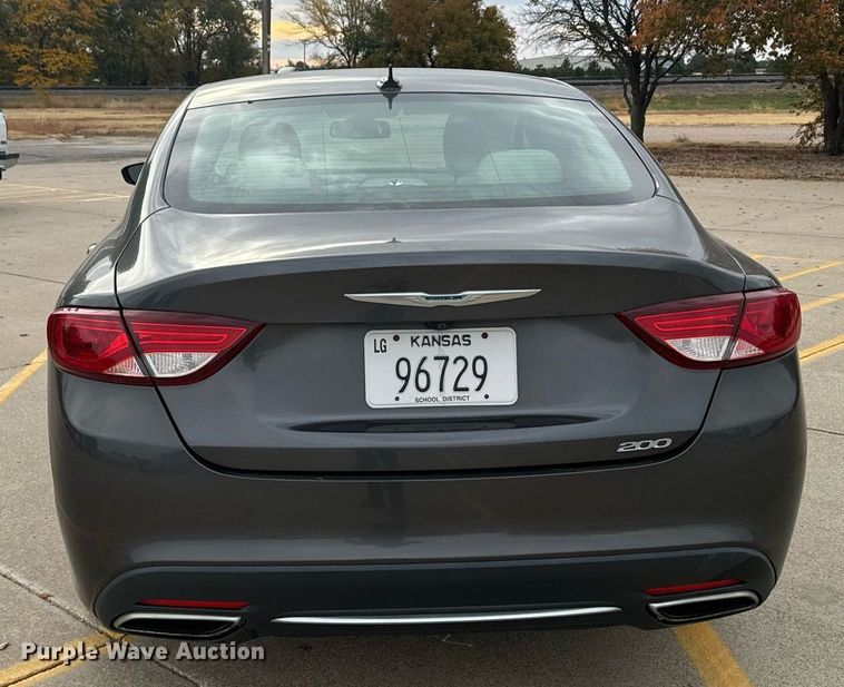 image for item DX3726 2017 Chrysler  200 