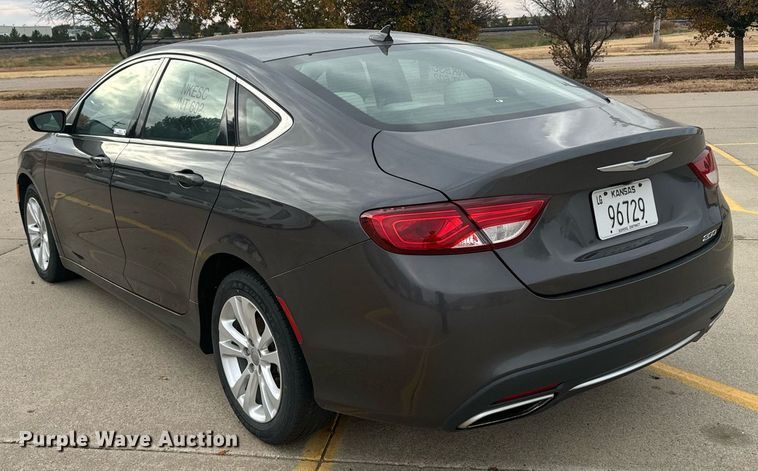 image for item DX3726 2017 Chrysler  200 