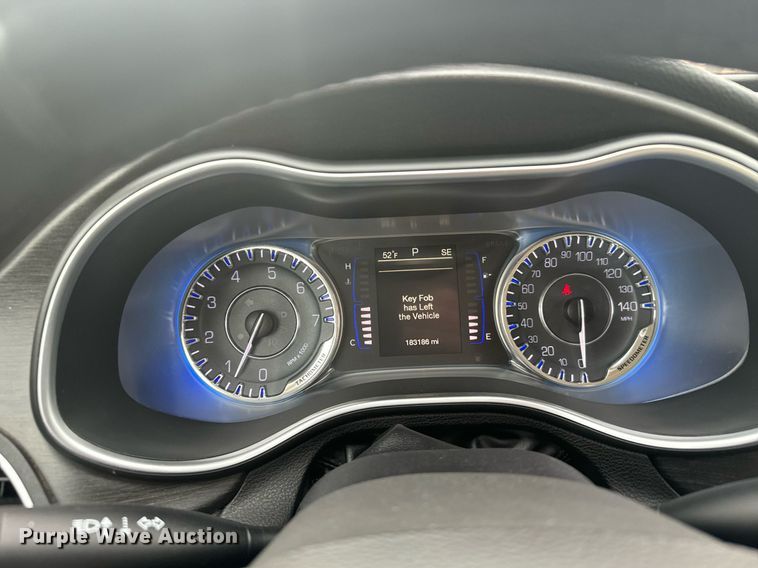 image for item DX3726 2017 Chrysler  200 