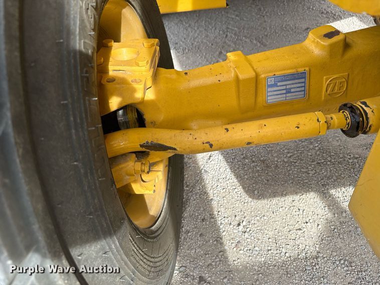 image for item DX3731 2010 John Deere 310J backhoe