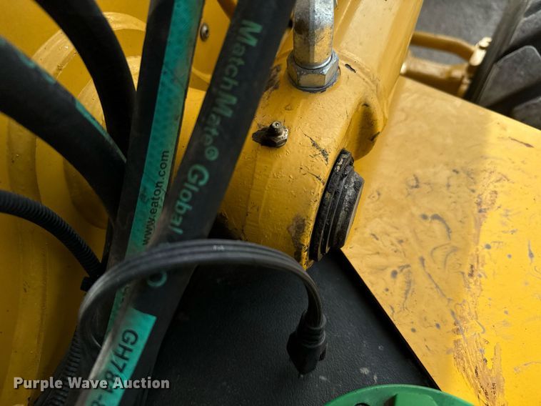 image for item DX3731 2010 John Deere 310J backhoe