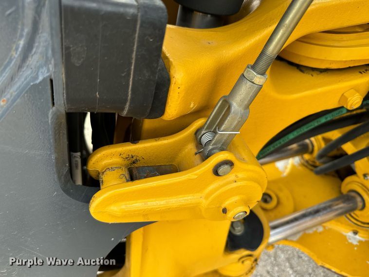 image for item DX3731 2010 John Deere 310J backhoe