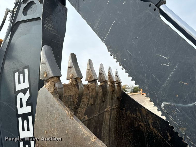 image for item DX3731 2010 John Deere 310J backhoe