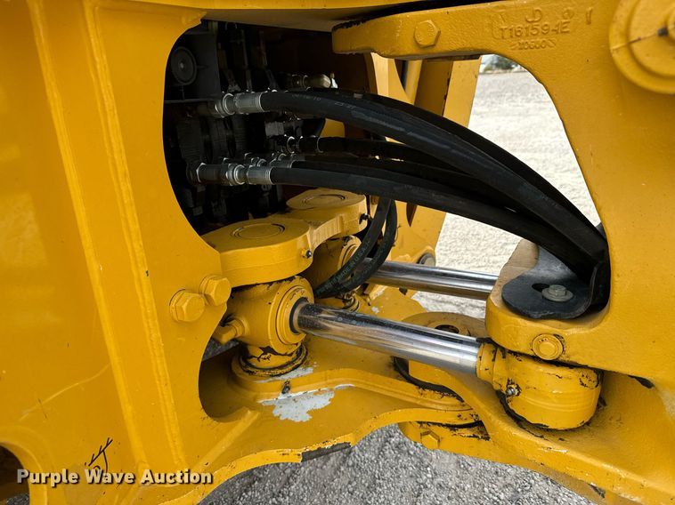 image for item DX3731 2010 John Deere 310J backhoe