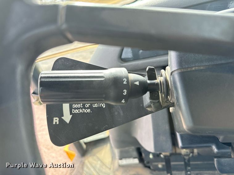 image for item DX3731 2010 John Deere 310J backhoe