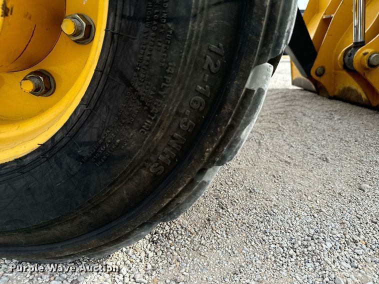 image for item DX3731 2010 John Deere 310J backhoe