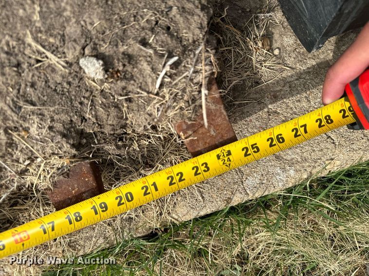 image for item DX3731 2010 John Deere 310J backhoe