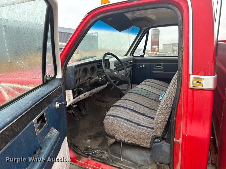 image for item DX3737 1985 Chevrolet K30 brush fire truck