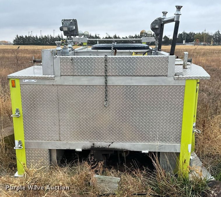 image for item DX3741 Emergency One fire truck pumper bed