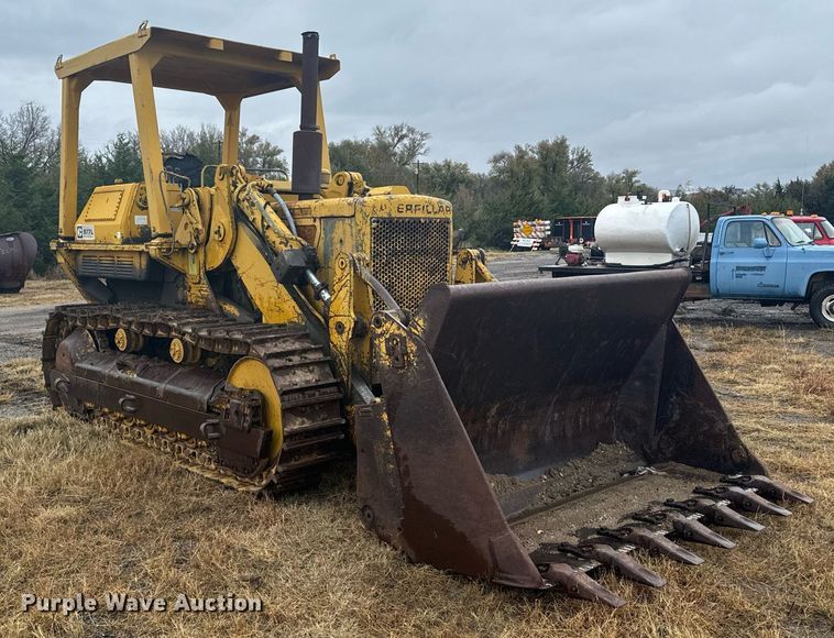 image for item DX3742 1977 Caterpillar 977L track loader