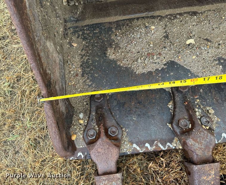 image for item DX3742 1977 Caterpillar 977L track loader