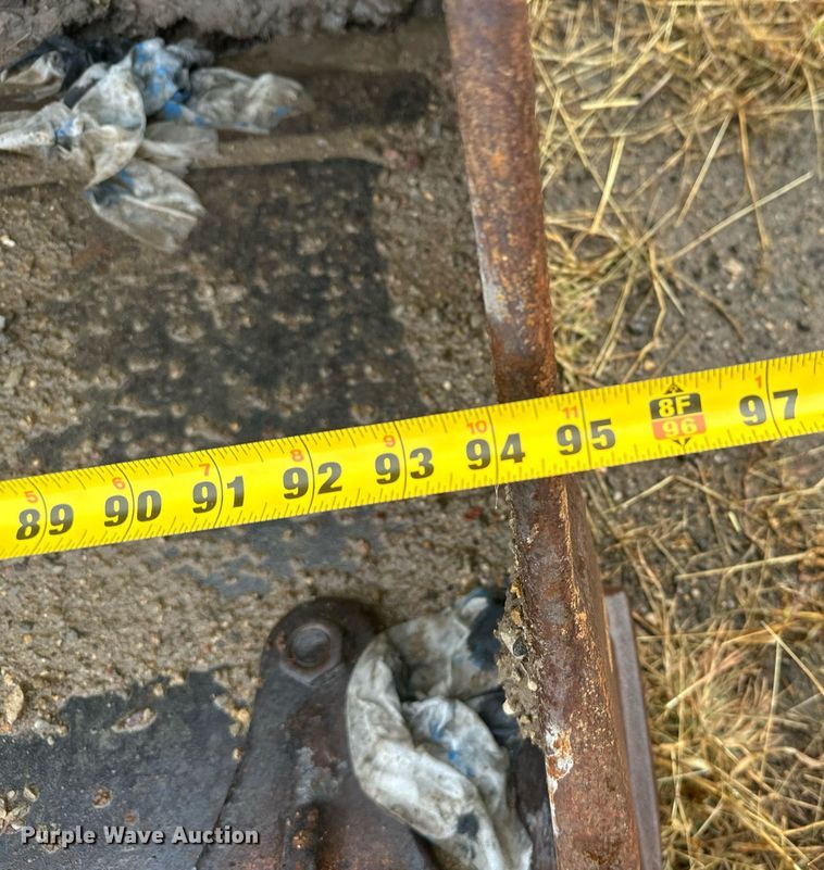 image for item DX3742 1977 Caterpillar 977L track loader