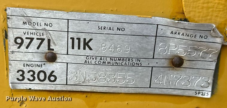 image for item DX3742 1977 Caterpillar 977L track loader