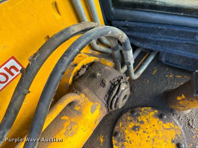 image for item DX3743 1994 JCB 214 backhoe