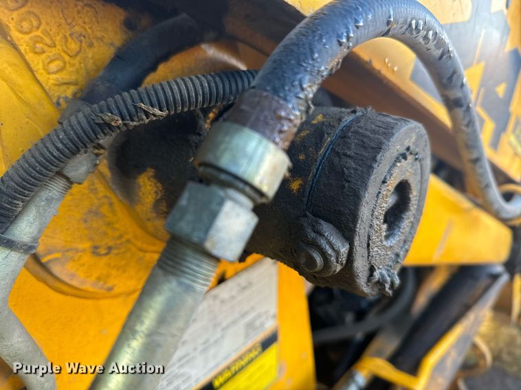 image for item DX3743 1994 JCB 214 backhoe