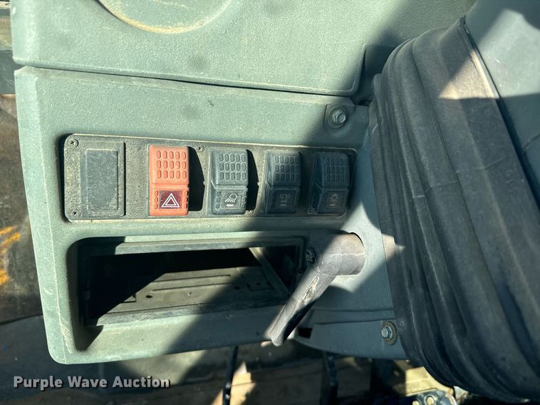 image for item DX3743 1994 JCB 214 backhoe