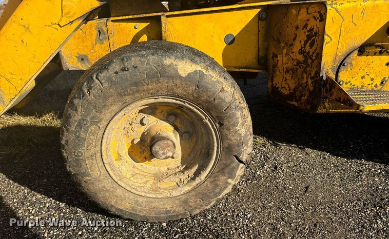 image for item DX3743 1994 JCB 214 backhoe