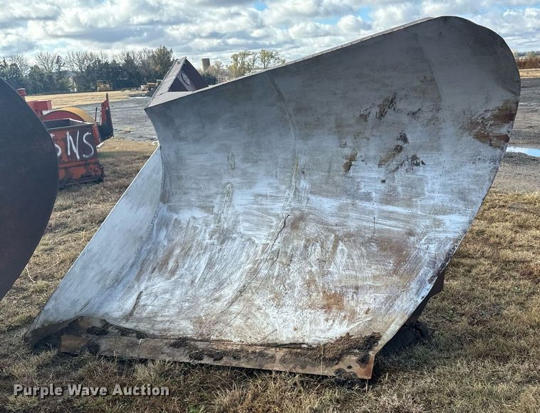 image for item DX3746 Wentz AA1940 V-plow