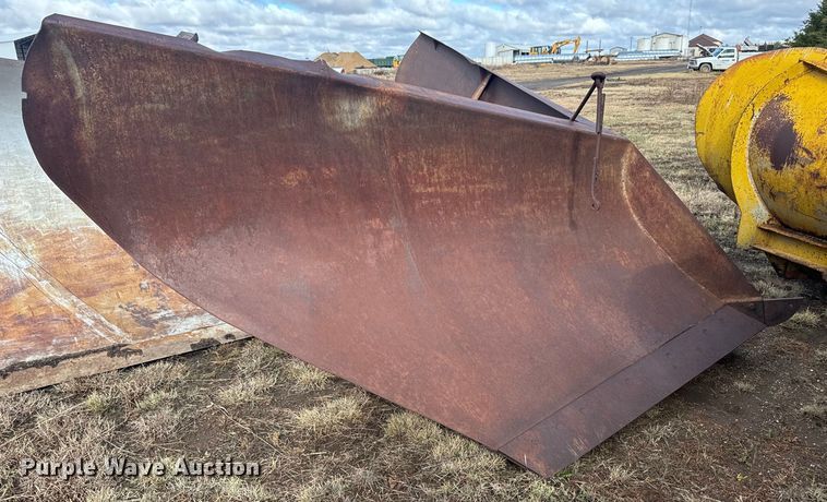 image for item DX3747 V-plow