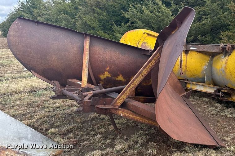 image for item DX3747 V-plow