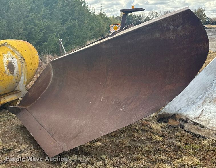 image for item DX3747 V-plow