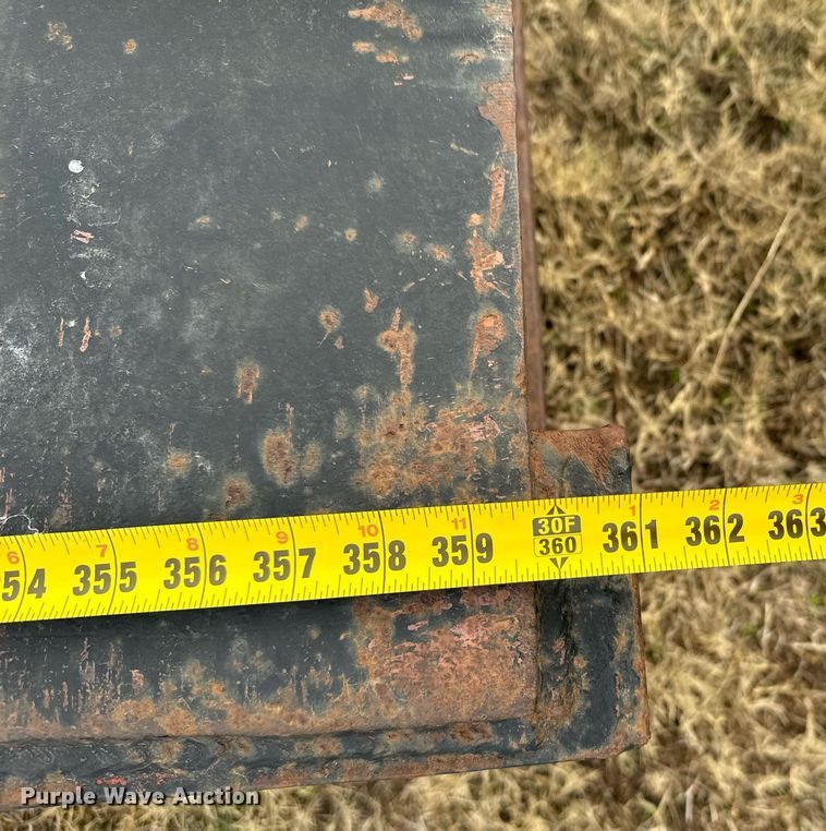 image for item DX3751 (2) piling drivers