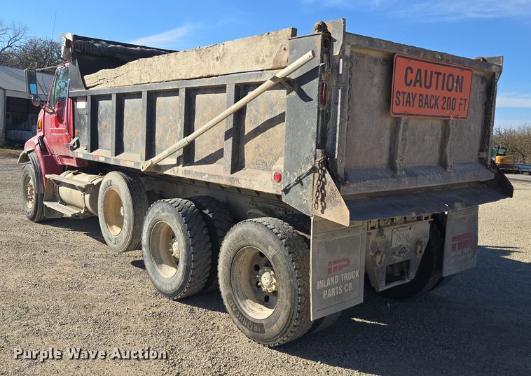 image for item EE7908 2005 Sterling L-Line dump truck
