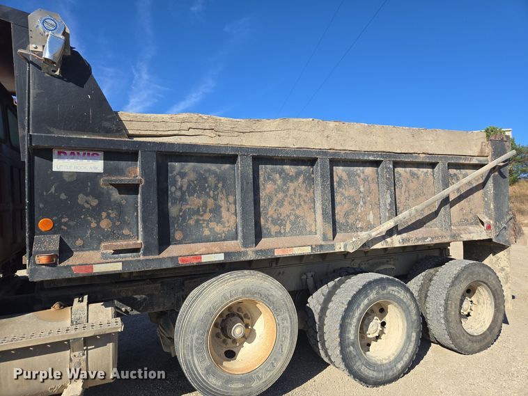 image for item EE7908 2005 Sterling L-Line dump truck