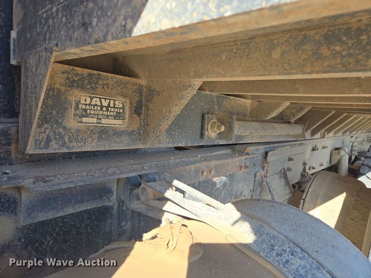 image for item EE7908 2005 Sterling L-Line dump truck