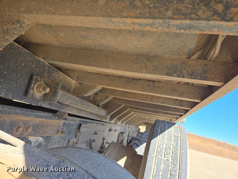 image for item EE7908 2005 Sterling L-Line dump truck