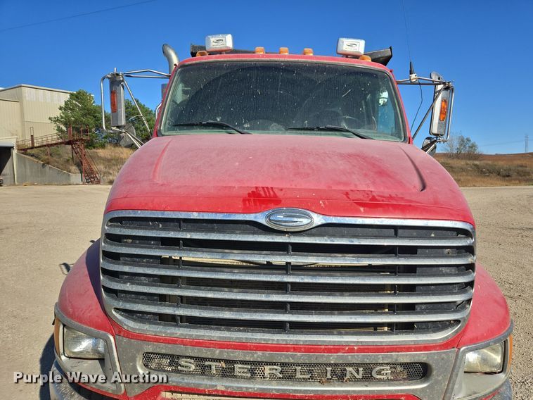 image for item EE7908 2005 Sterling L-Line dump truck