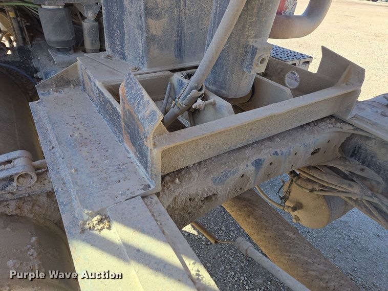 image for item EE7908 2005 Sterling L-Line dump truck