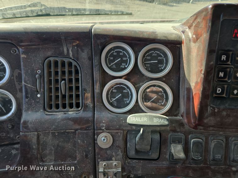 image for item EE7908 2005 Sterling L-Line dump truck