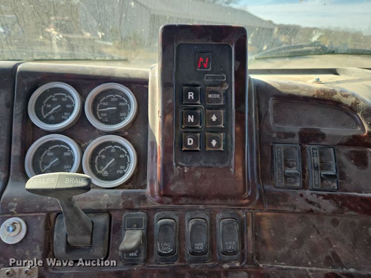 image for item EE7908 2005 Sterling L-Line dump truck