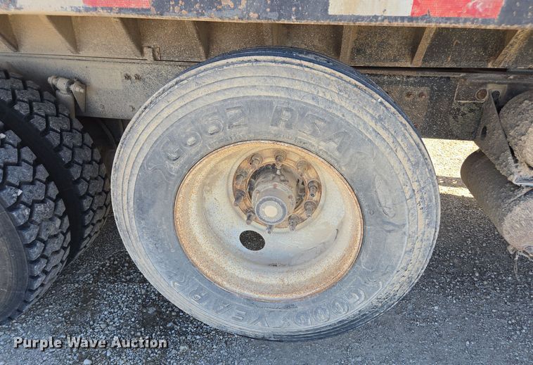 image for item EE7908 2005 Sterling L-Line dump truck