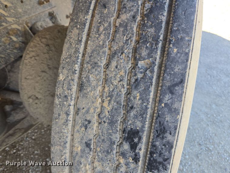 image for item EE7908 2005 Sterling L-Line dump truck