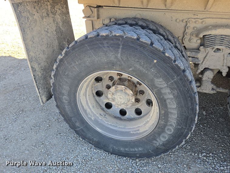 image for item EE7908 2005 Sterling L-Line dump truck