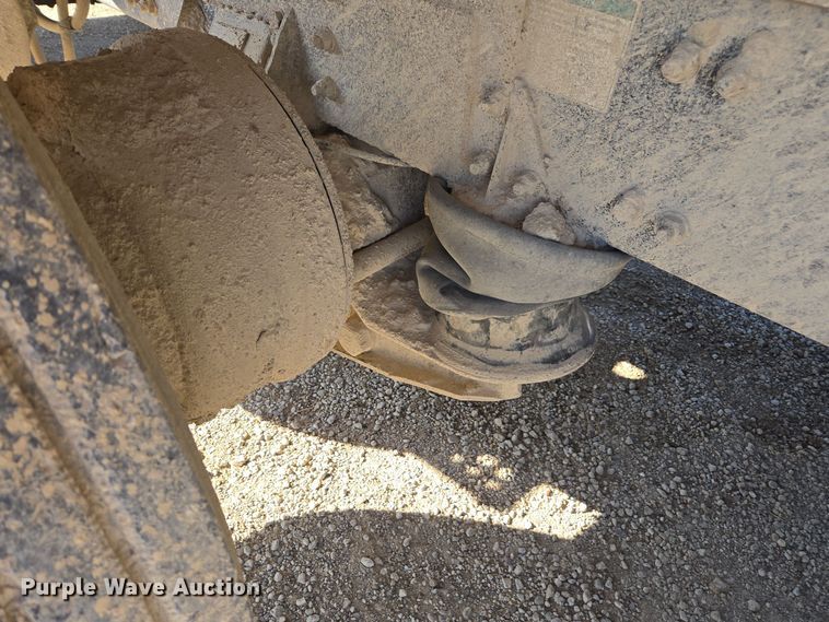 image for item EE7908 2005 Sterling L-Line dump truck
