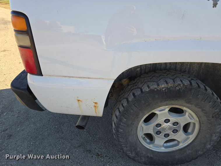 image for item EE7909 2005 Chevrolet Tahoe SUV